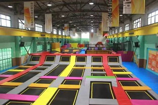 成都這所軍工廠，曾經(jīng)造火藥現(xiàn)在搞文藝，耍一天都不得累